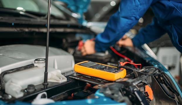 چگونه باتری خودرو را سالم نگه داریم؟